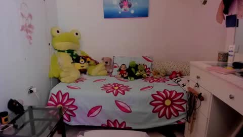 Mia online show from 02.28.25