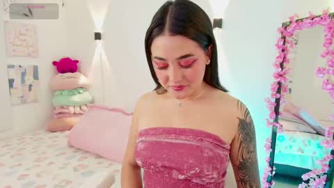 Emy online show from 09.23.25