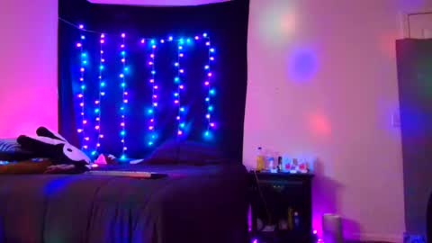 Eetantungfuk Mias online show from 02.03.25