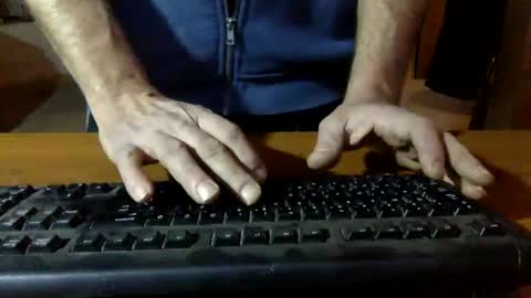 Snapshot of juvevan chatting on 02.09.25 juvevan online show from 02.09.25