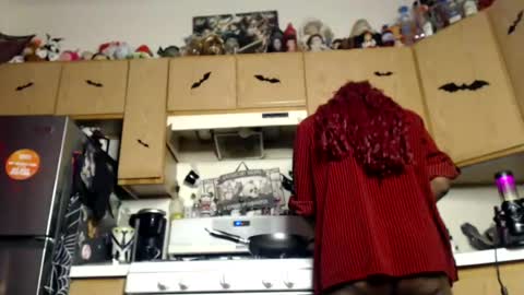 Aki Kim online show from 07.12.26