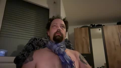 Snapshot of k1sexboy chatting on 12.21.25 niceoregano online show from 12.21.25