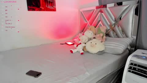 Kaaren17 online show from 12.16.24