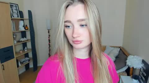 Snapshot of kaceyeichel chatting on 04.22.26 Alice online show from 04.22.26