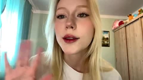 Snapshot of kacicasal chatting on 06.02.26 Mia 1st day here online show from 06.02.26