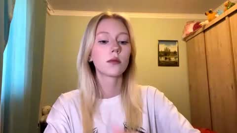 Snapshot of kacicasal chatting on 06.22.26 Mia 1st day here online show from 06.22.26