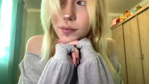 Snapshot of kacicasal chatting on 06.27.26 Mia 1st day here online show from 06.27.26