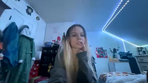 Snapshot of kacikush chatting on 02.21.26 kacikush online show from 02.21.26