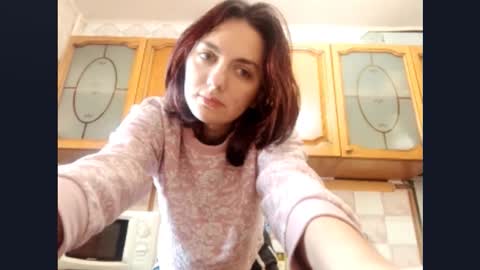 Nika online show from 10.17.25