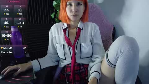 Snapshot of kad_kad chatting on 02.11.25 Kanela online show from 02.11.25