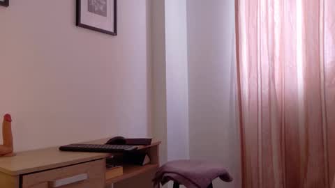 Snapshot of kad_kad chatting on 09.23.25 Kanela online show from 09.23.25