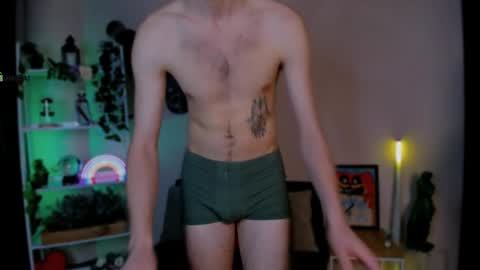 Snapshot of kael_rin chatting on 04.19.26 kael_rin online show from 04.19.26