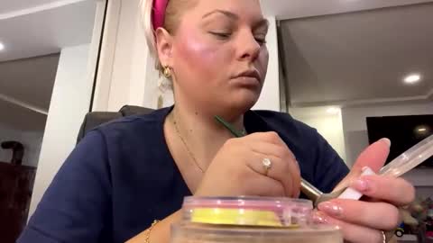 Kaelia and Daniel online show from 11.06.25