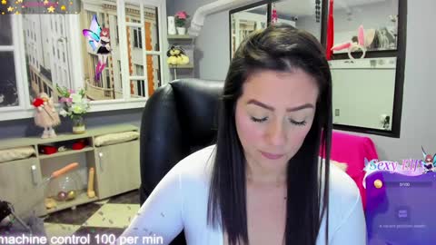 Snapshot of kagomme_h chatting on 12.14.24 Antonella online show from 12.14.24