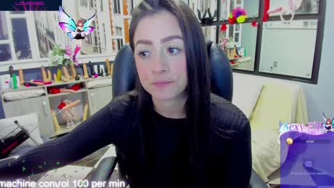 Snapshot of kagomme_h chatting on 12.28.24 Antonella online show from 12.28.24