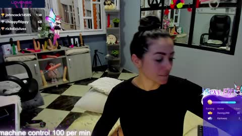 Snapshot of kagomme_h chatting on 12.28.24 Antonella online show from 12.28.24