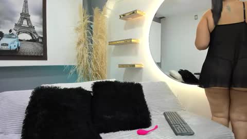 Antonella online show from 11.11.25