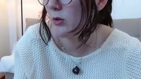 ChloeIndependient model online show from 04.28.26