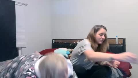 Kai Em and Abs online show from 02.03.25