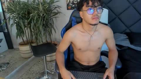 Snapshot of kai_storn chatting on 02.17.26 kai_storn online show from 02.17.26