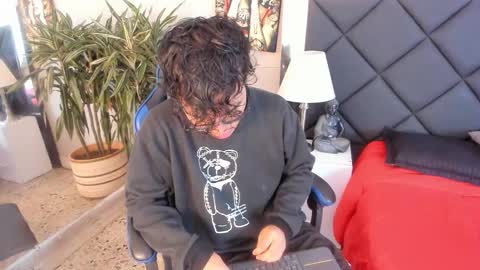 Snapshot of kai_storn chatting on 03.26.26 kai_storn online show from 03.26.26