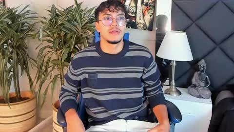 Snapshot of kai_storn chatting on 04.17.26 kai_storn online show from 04.17.26