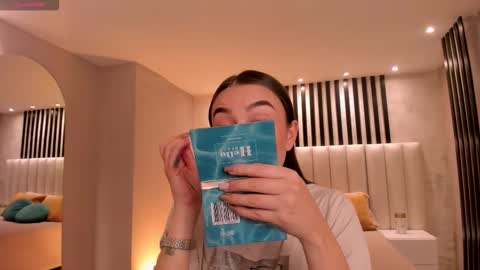 Snapshot of kaiaferreira chatting on 02.24.26 Kaia Ferreira online show from 02.24.26