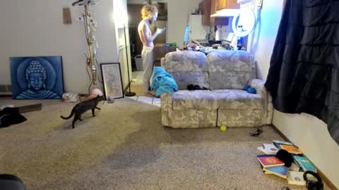 Kaiku77 online show from 11.25.25