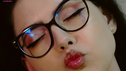 Kaila Lewis online show from 04.08.26