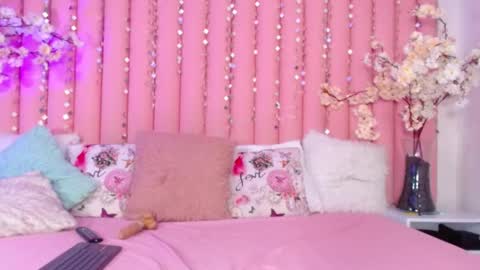 Snapshot of kailye_jones chatting on 12.26.24 kailye Jones online show from 12.26.24