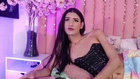 Snapshot of kailye_jones chatting on 01.29.25 kailye Jones online show from 01.29.25