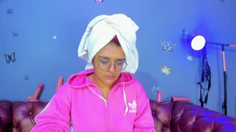 Snapshot of kaira_mosse_ chatting on 04.19.26 kaira_mosse_ online show from 04.19.26