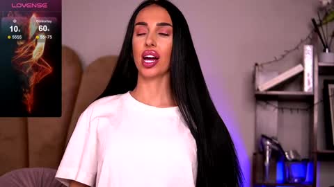 Kaira online show from 01.10.25