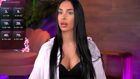 Kaira online show from 10.07.25