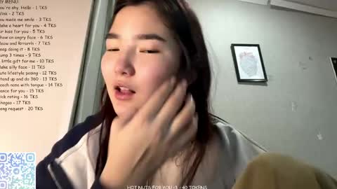 Sakura online show from 04.29.26