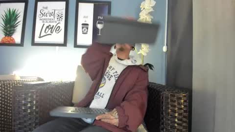 Kale online show from 10.18.25