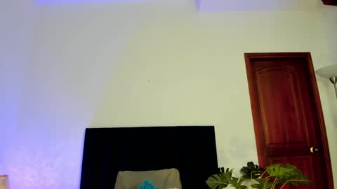 Snapshot of kalimonroee chatting on 12.16.24 KaliMonroe online show from 12.16.24