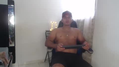 Snapshot of kalvinhot77 chatting on 09.30.25 kalvinhot77 online show from 09.30.25