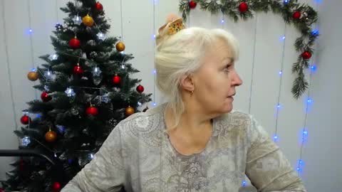 Snapshot of kamaliasim chatting on 12.01.24 KamaliaSim online show from 12.01.24