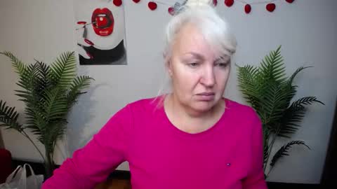 Snapshot of kamaliasim chatting on 02.21.26 KamaliaSim online show from 02.21.26