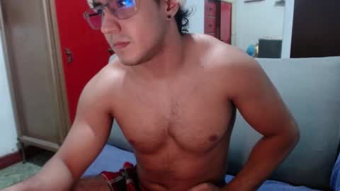 kamenov00 online show from 10.13.25