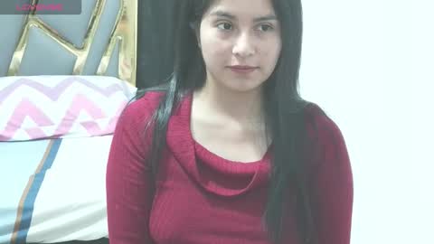 Snapshot of kamgomezxox chatting on 12.14.25 kamgomezxox online show from 12.14.25