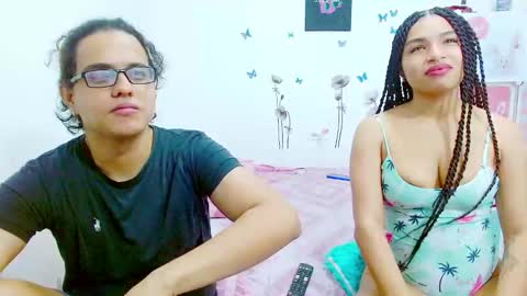 Snapshot of kami_chigiri chatting on 12.29.24 Dante and Carolina independient model online show from 12.29.24
