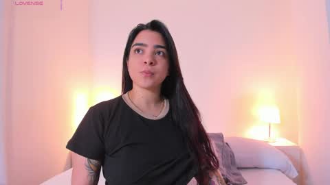 Snapshot of kamilabetancourt chatting on 05.01.26 Kamila Betancourt online show from 05.01.26