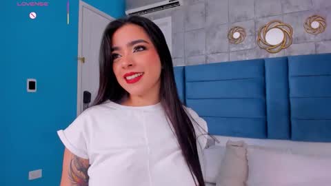 Snapshot of kamilabetancourt chatting on 05.08.26 Kamila Betancourt online show from 05.08.26
