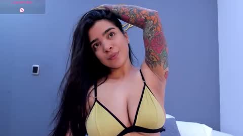 Snapshot of kamilabetancourt chatting on 06.03.26 Kamila Betancourt online show from 06.03.26