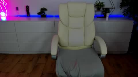 kamilahot25 online show from 10.18.25