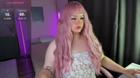 Snapshot of kamillamurr chatting on 06.20.26 Kamilla online show from 06.20.26