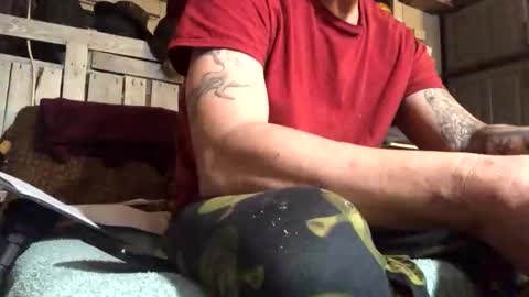 Snapshot of kaneisyours2420 chatting on 04.27.26 Tucker online show from 04.27.26