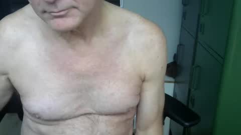 Snapshot of kapitein_rob chatting on 12.08.24 Robbie online show from 12.08.24